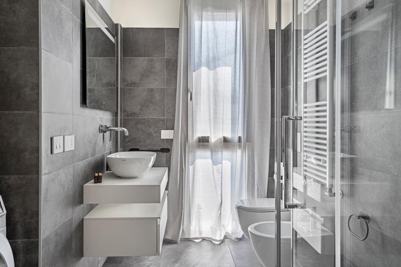 Luvi - Occhialini 5 Apartment Милано Екстериор снимка